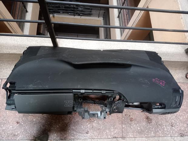 Toyota Prius 2010 Dashboard Complete