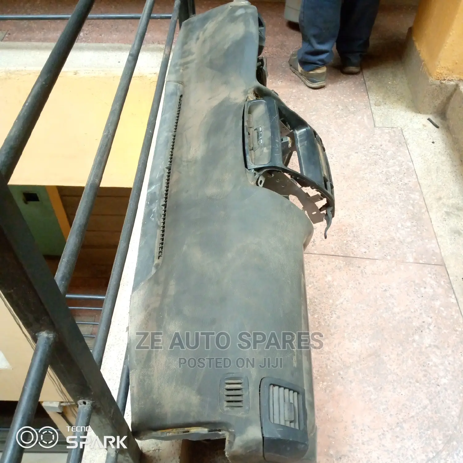 Prado 120 Dashboard Available
