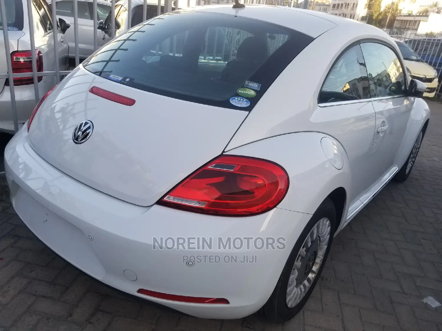Volkswagen Beetle 2015 White