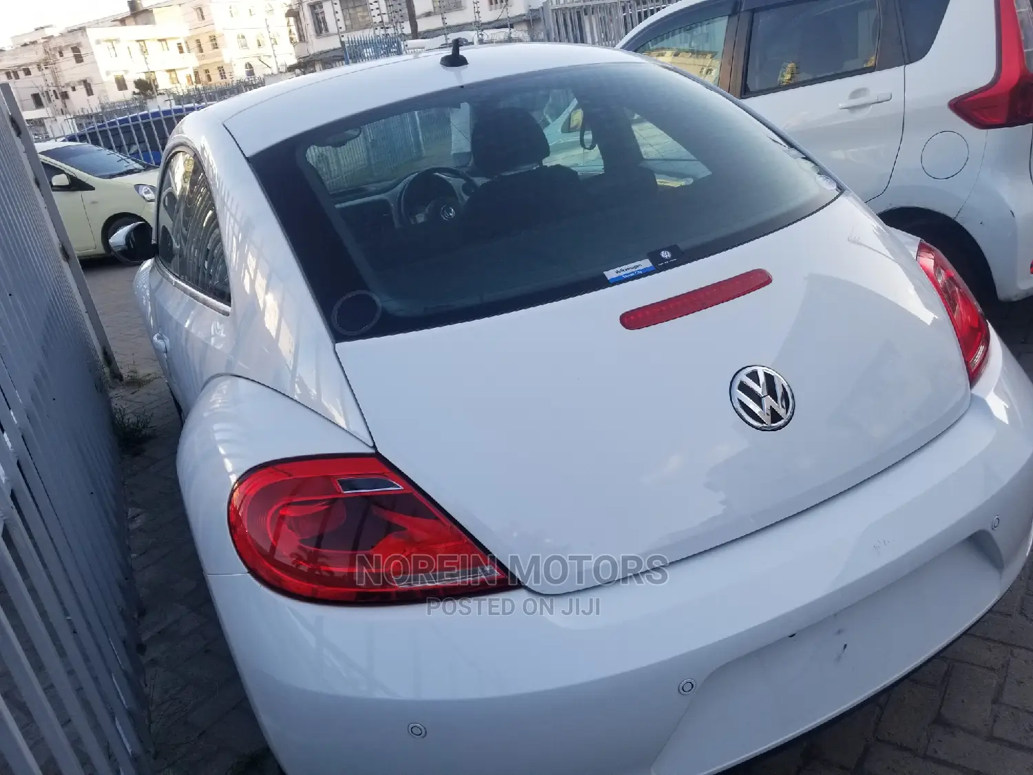 Volkswagen Beetle 2015 White