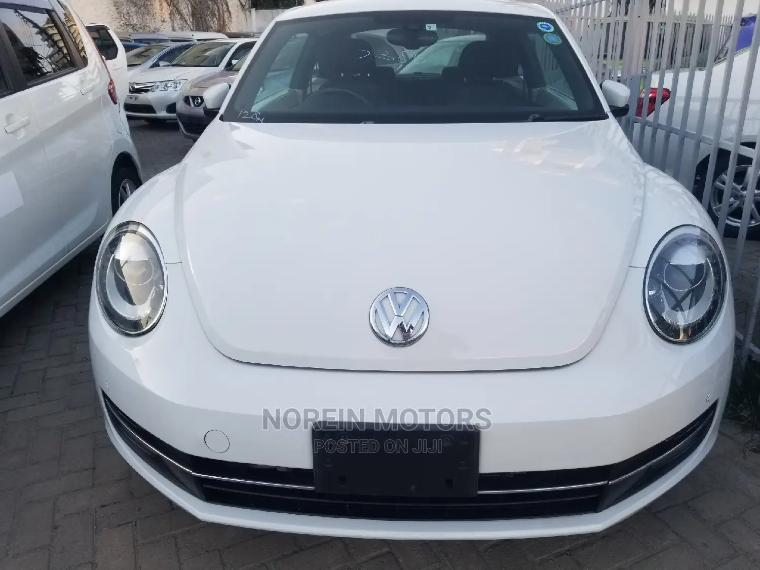 Volkswagen Beetle 2015 White