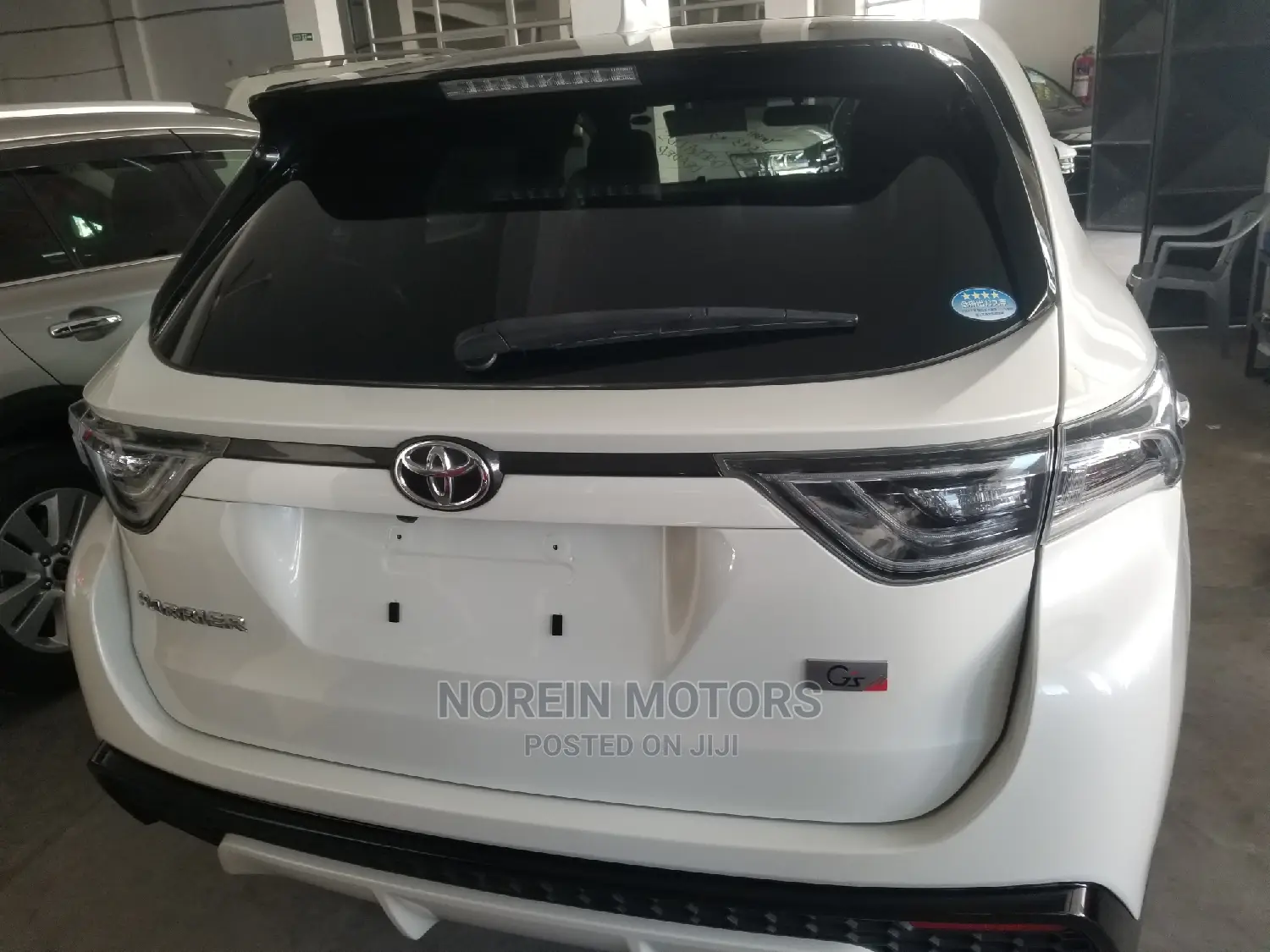 Toyota Harrier 2.0 4WD 2015 White