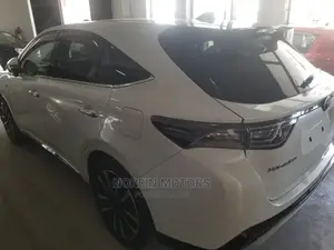 Toyota Harrier 2.0 4WD 2015 White
