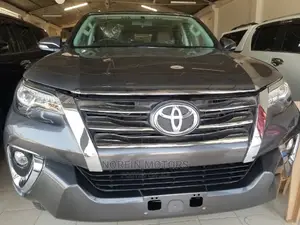 Toyota Fortuner 2.5 D AWD 2017 Gray