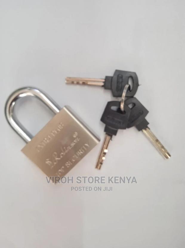 Robinson 50mm Padlock Anti-Theft Door Lock Three Keys - thumbnail 2