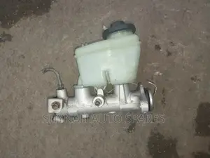 Brake Master Cylinder Landcruiser 79