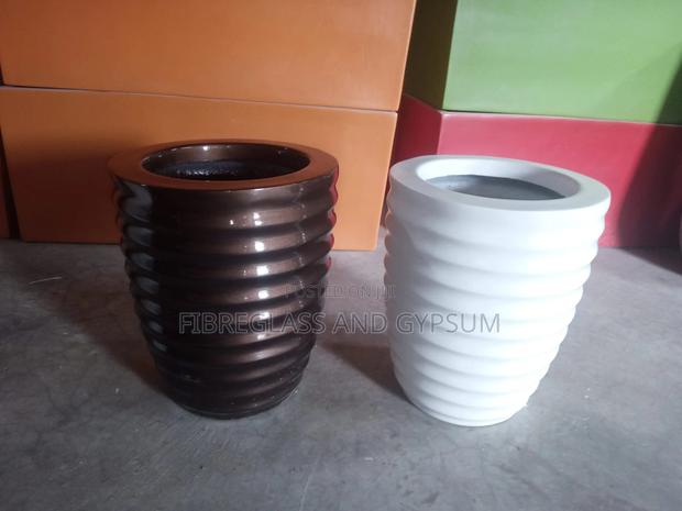 Fibreglass Pot - thumbnail 2
