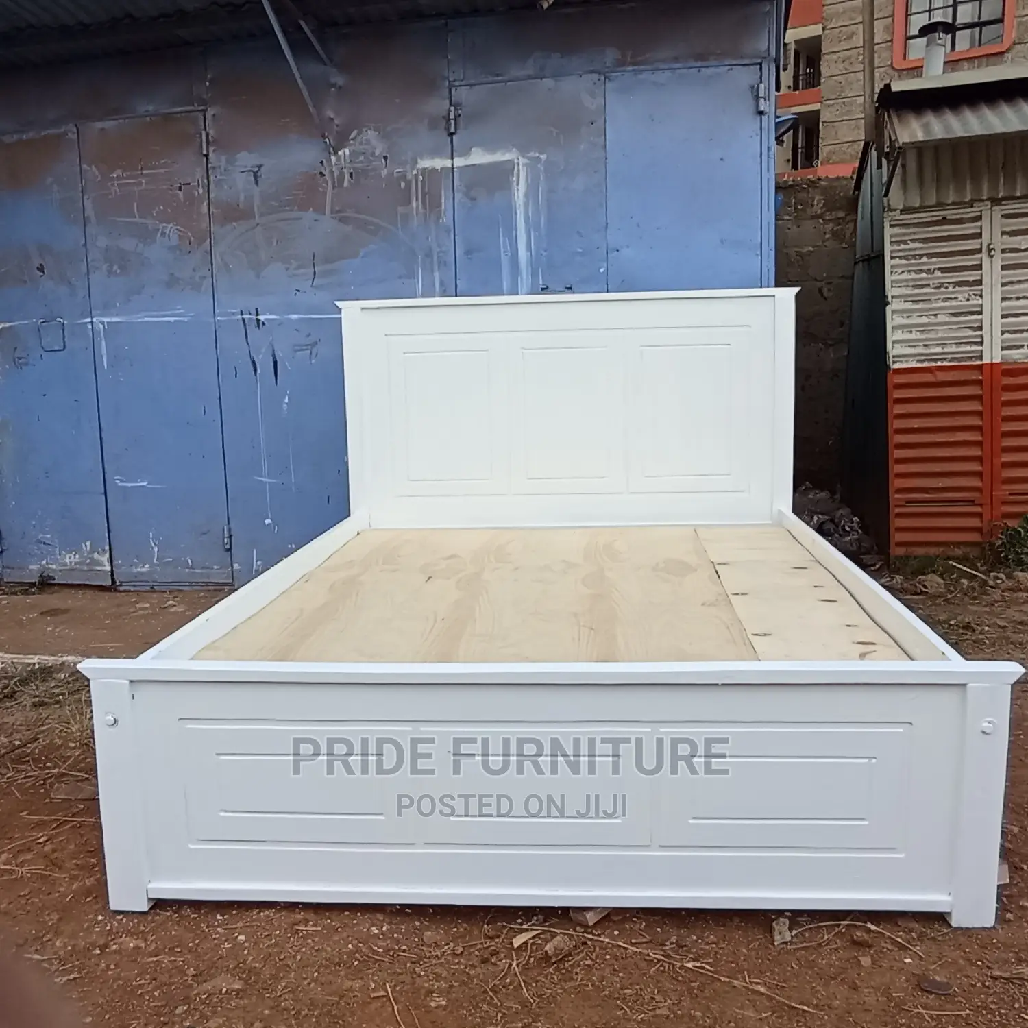 White Wooden Bed 5*6