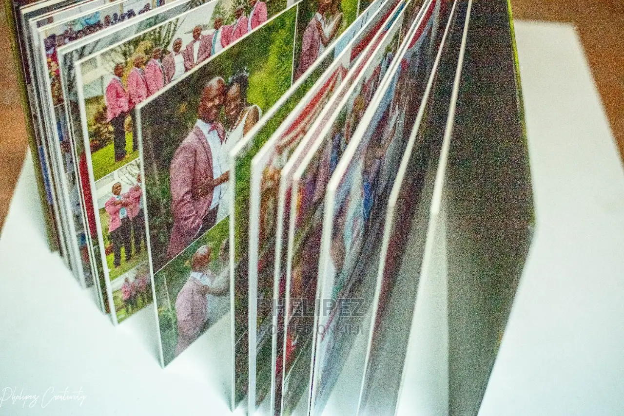 Photobooks/Photo Albums