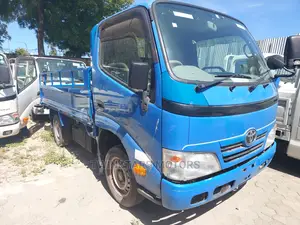 Toyota Dyna 2000cc Petrol Manual