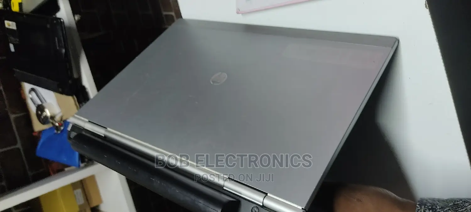 Laptop HP 17-3000 4GB Intel Celeron HDD 320GB