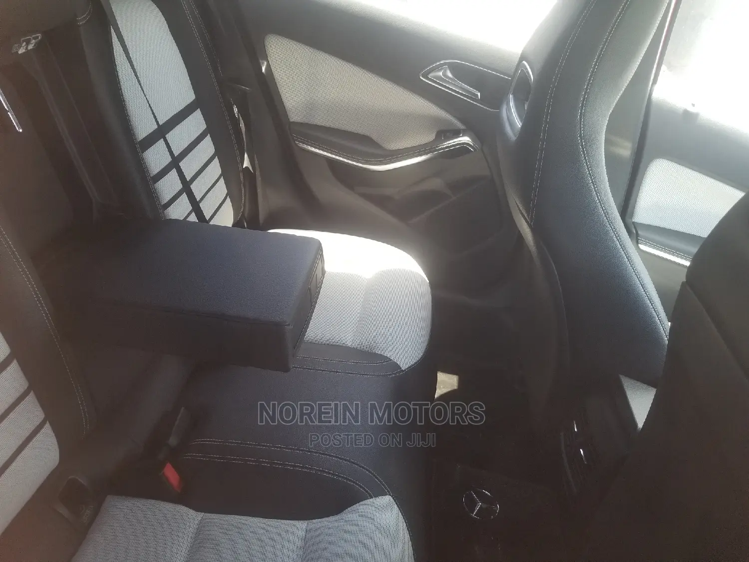 Mercedes-Benz A-Class 2015 Red