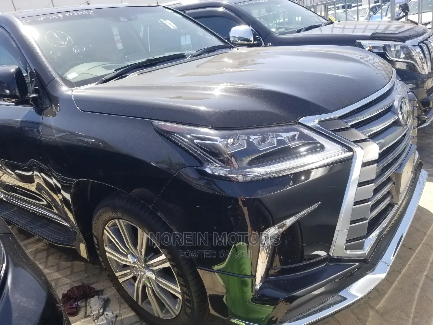 Lexus LX 570 AWD 2017 Black