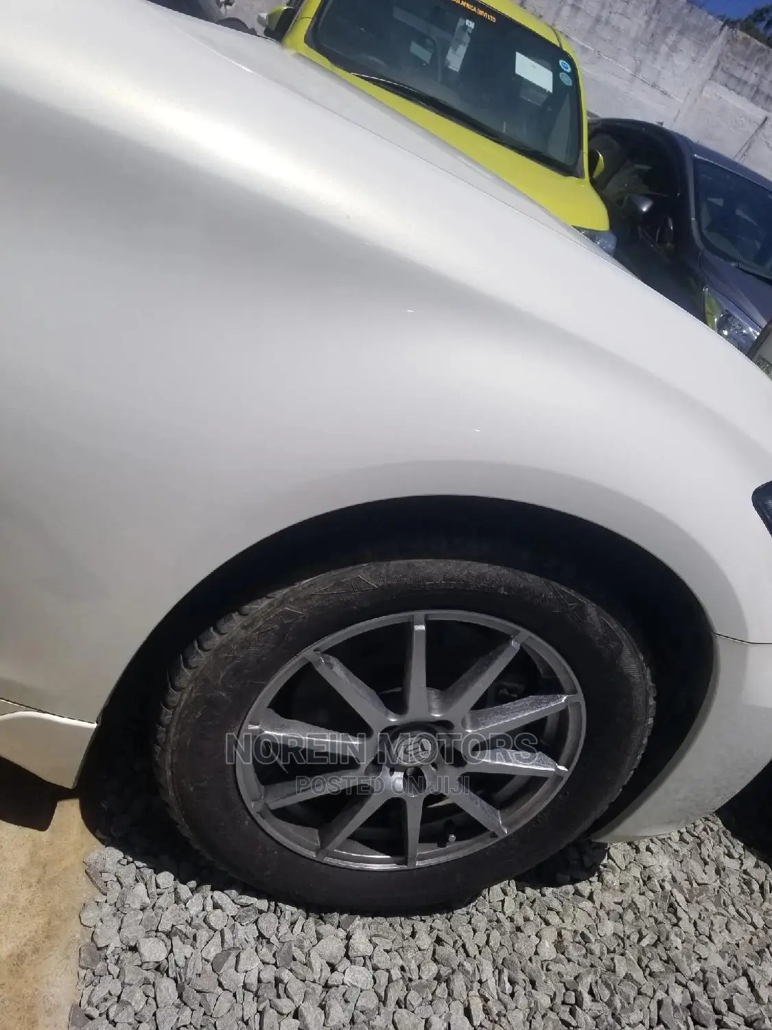 Nissan Fuga 2015 White