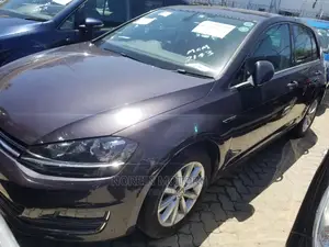 Volkswagen Golf 2015 Purple