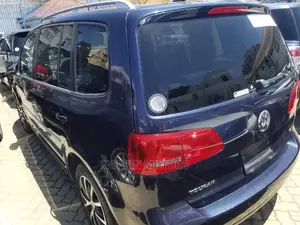 Volkswagen Touran 2015 Blue