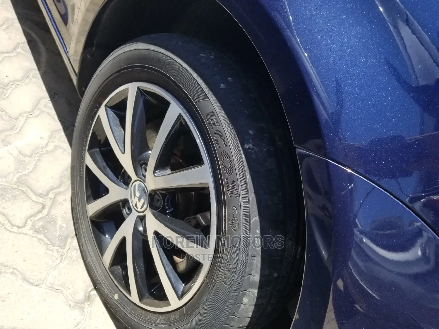 Volkswagen Touran 2015 Blue