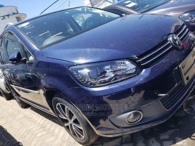 Volkswagen Touran 2015 Blue