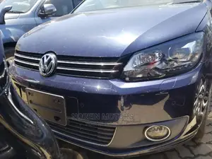 Volkswagen Touran 2015 Blue