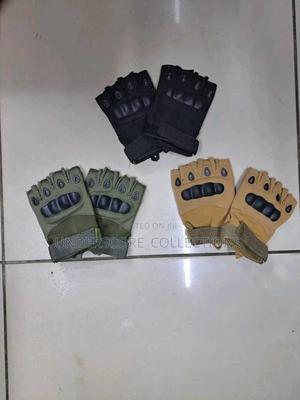 Gym or Work Out Gloves - thumbnail 2