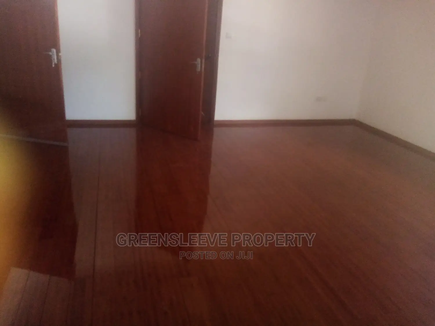 6bdrm Townhouse/Terrace in Karen Hardly Kisembe for sale