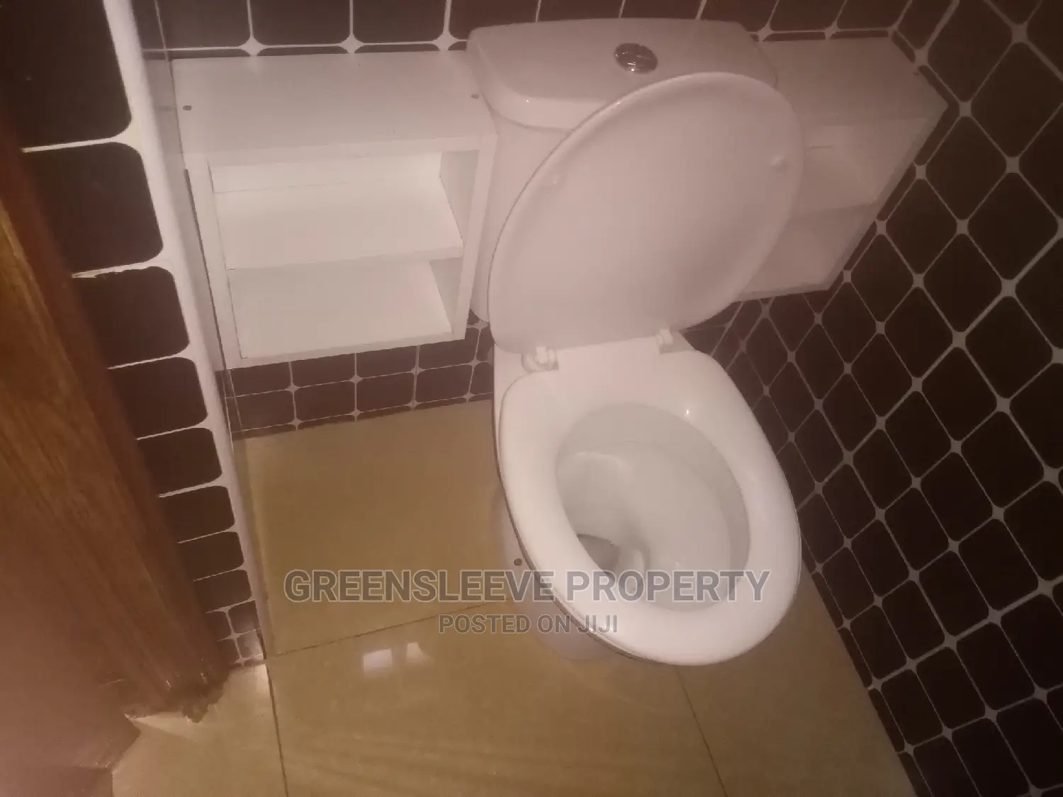 6bdrm Townhouse/Terrace in Karen Hardly Kisembe for sale