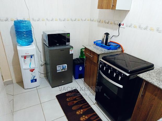 South B, Serviced 1 Bedroom Airbnb - thumbnail 9