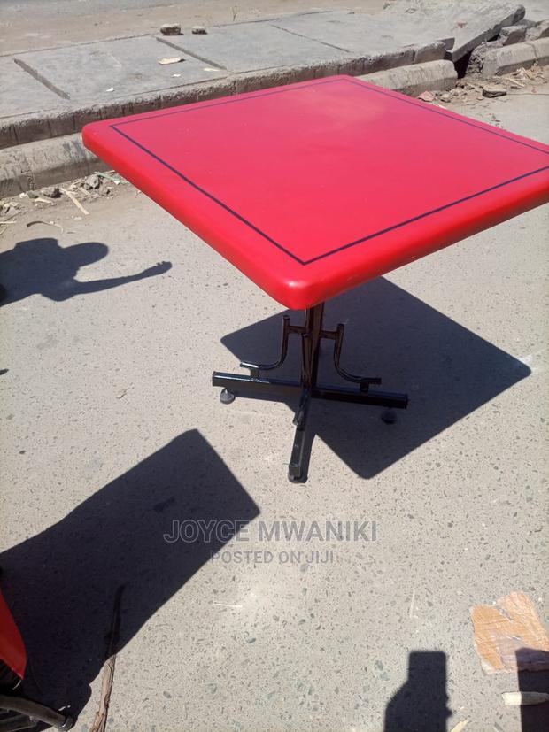 Square Table 2.5*2.5 - main view