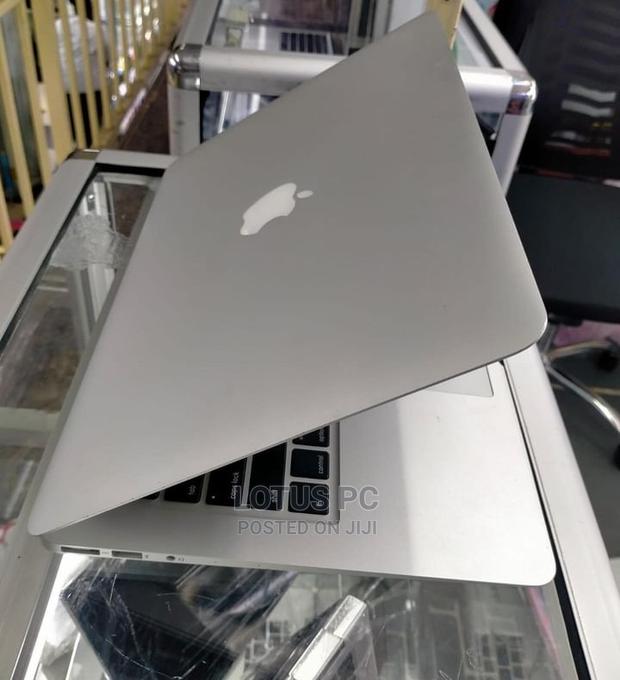 Laptop Apple MacBook Pro 2015 16GB Intel Core I7 SSD 256GB - thumbnail 3