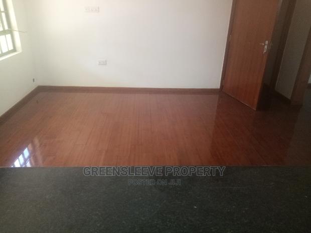 6bdrm Townhouse/Terrace in Kisembe, Hardy for sale - thumbnail 4