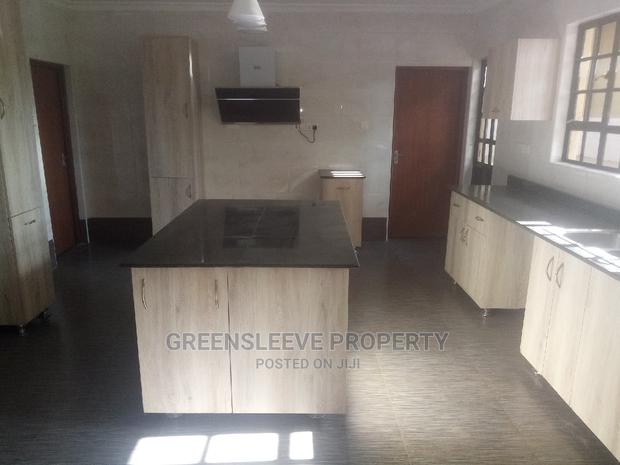 6bdrm Townhouse/Terrace in Kisembe, Hardy for sale - thumbnail 6