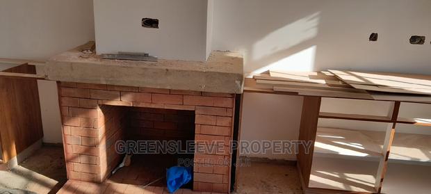 6bdrm Townhouse/Terrace in Kisembe, Hardy for sale - thumbnail 11