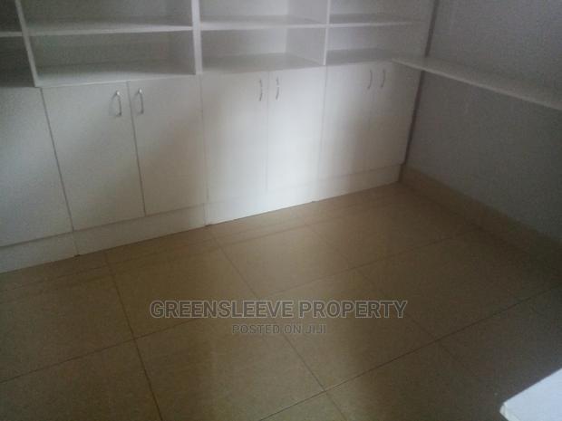 6bdrm Townhouse/Terrace in Kisembe, Hardy for sale - thumbnail 14