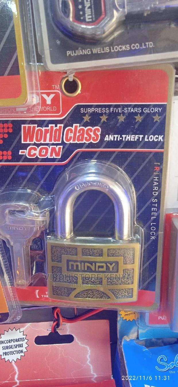 Hard Mindy Padlock - main view