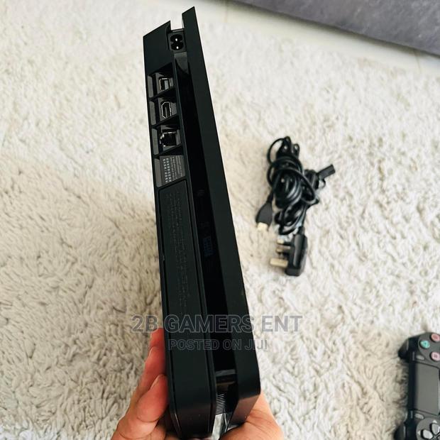 Slim Play Station 4, 1 TB - thumbnail 4