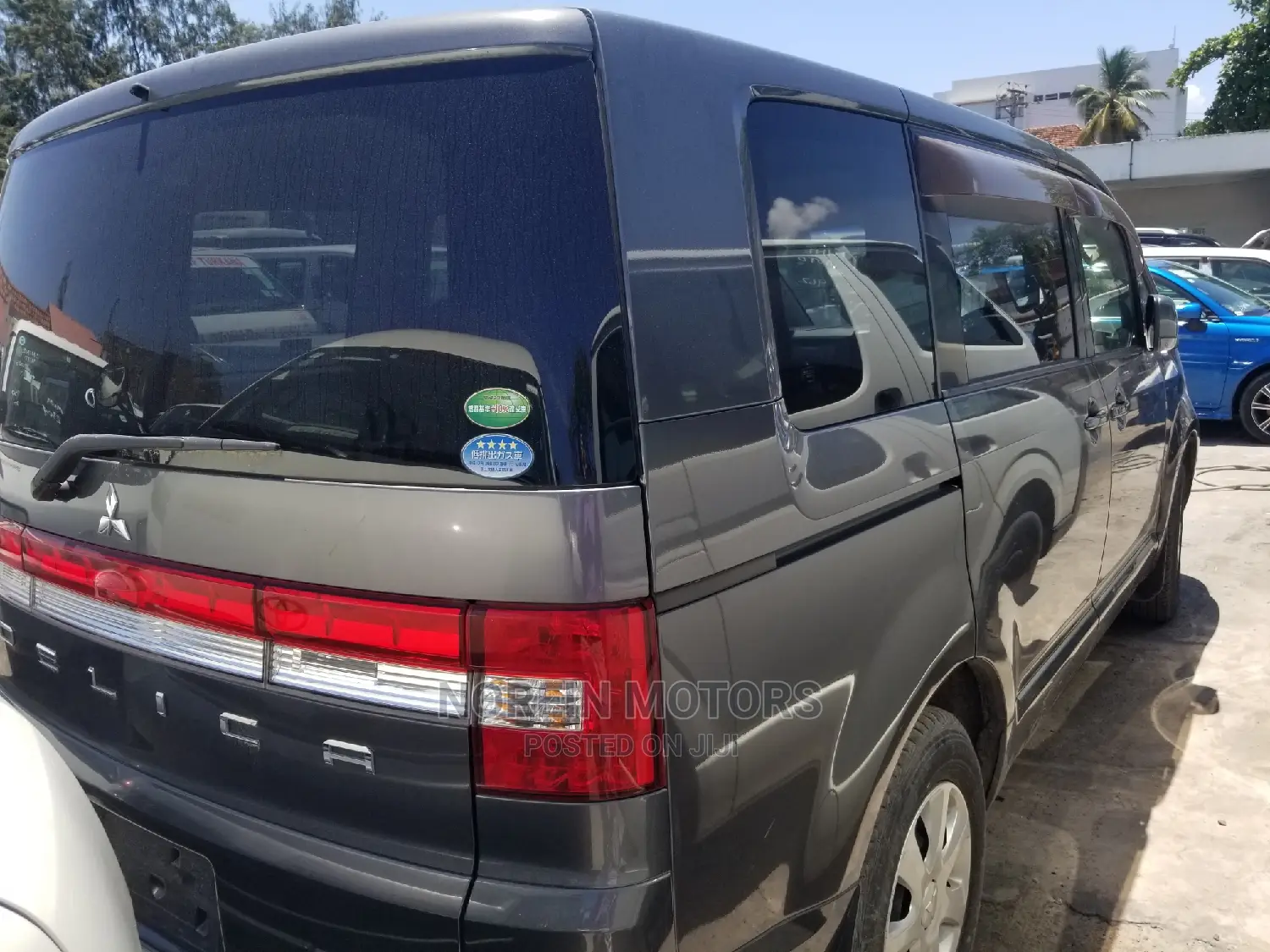 Mitsubishi Delica 2015 Gray