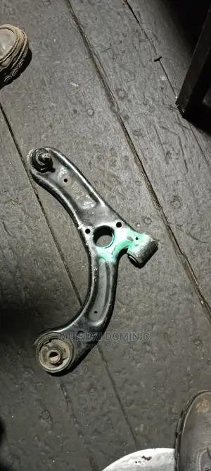 Control Arm Mira/Solio