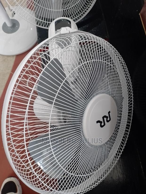 Remote Wall Fan - thumbnail 2