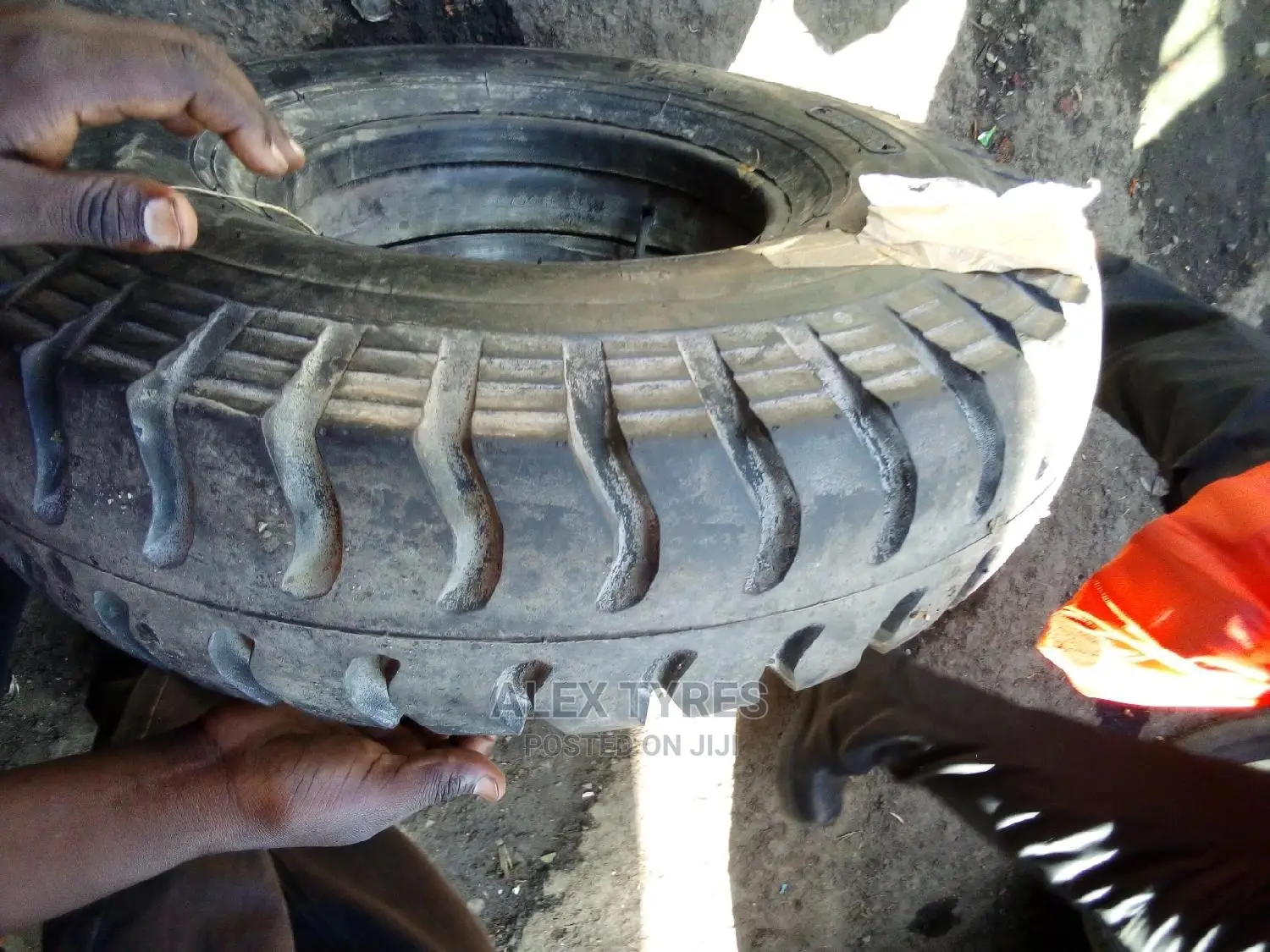8.25-12 Ceat Tyres Made in Japan