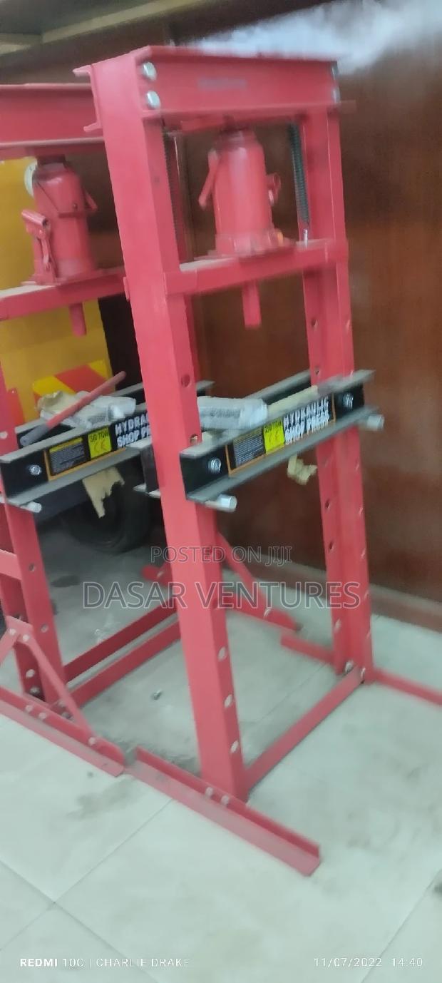 Hydraulic Press 20tonne (New) - thumbnail 2