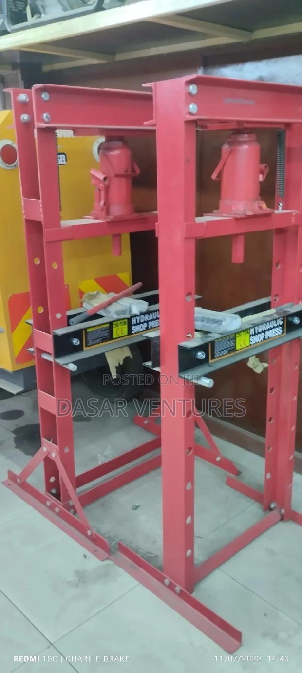 30tonne Hydraulic Press(Imported) - main view