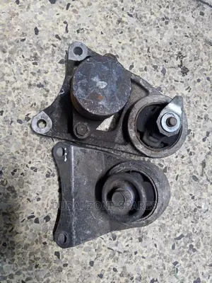 Differential Mounts Toyota Rav 4, Rumion, Vanguard.
