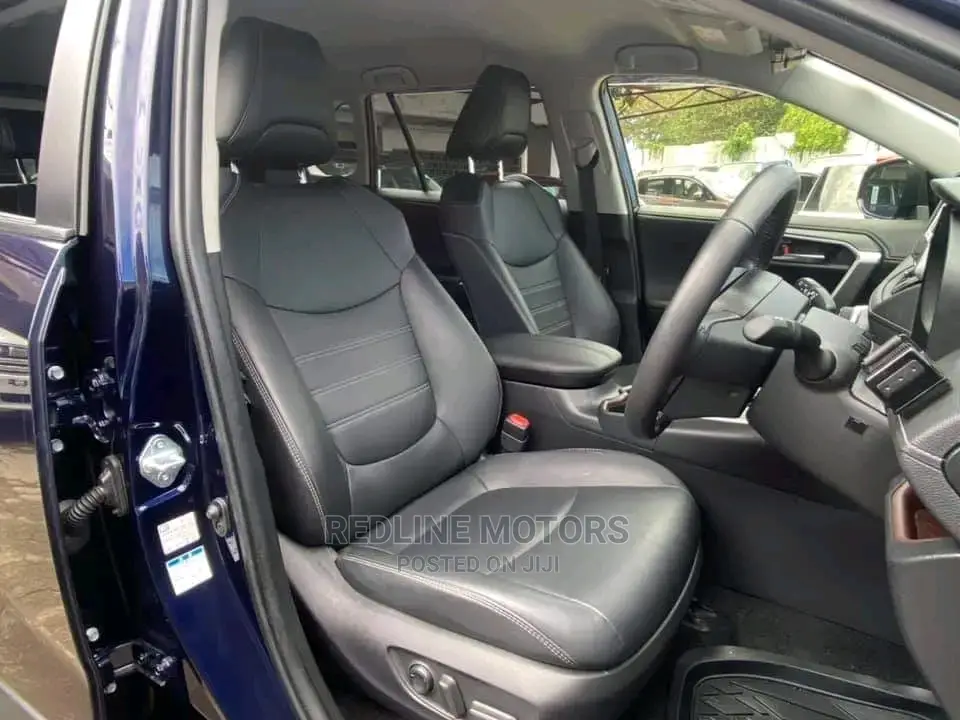 Toyota RAV4 2017 Blue