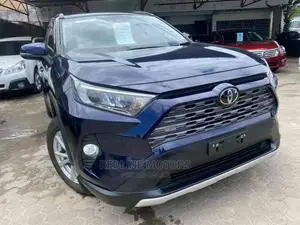 Toyota RAV4 2017 Blue