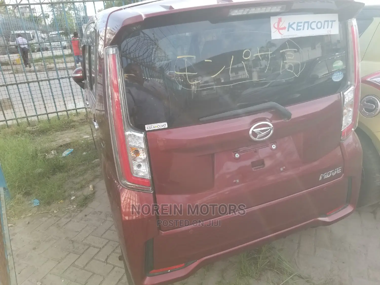 Daihatsu Move 2015 Red