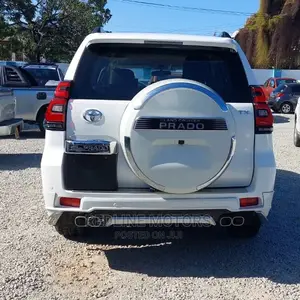 Toyota Land Cruiser Prado 2016 White