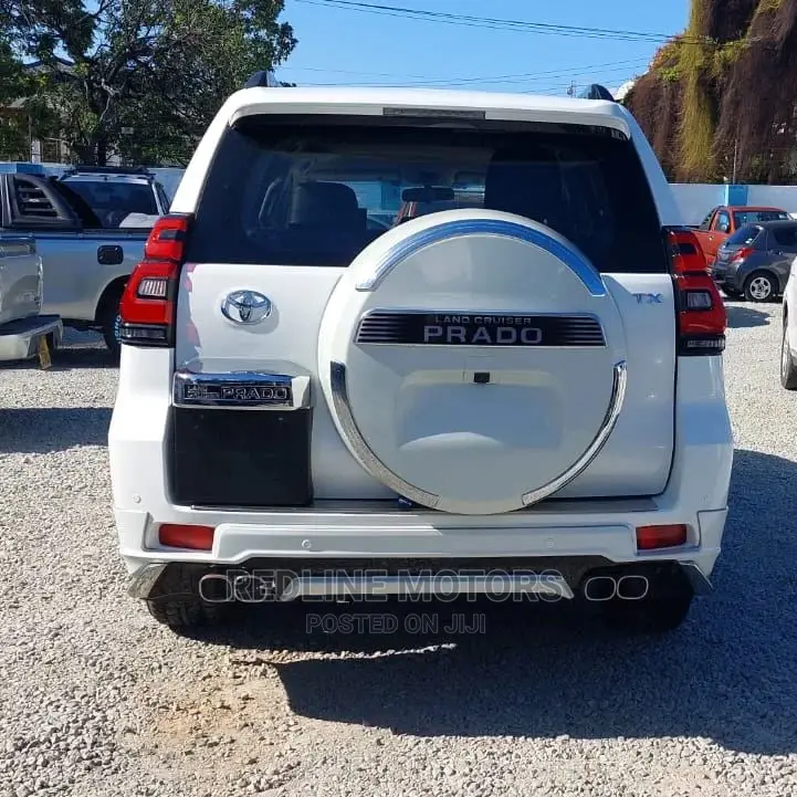 Toyota Land Cruiser Prado 2016 White