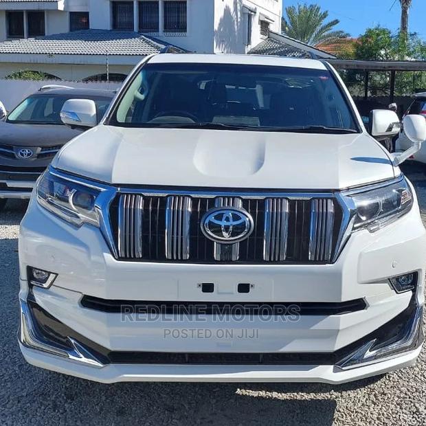 Toyota Land Cruiser Prado 2016 White