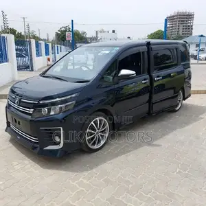 Toyota Voxy 2016 Black