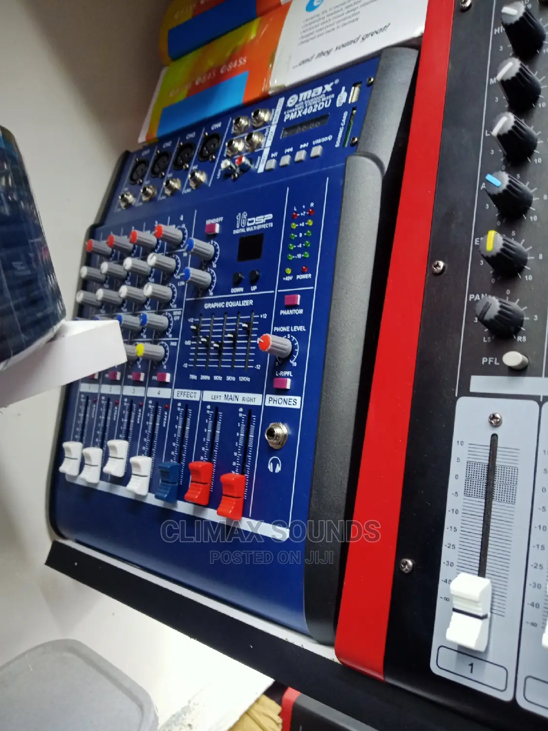 4 Channels Powered Mixers
